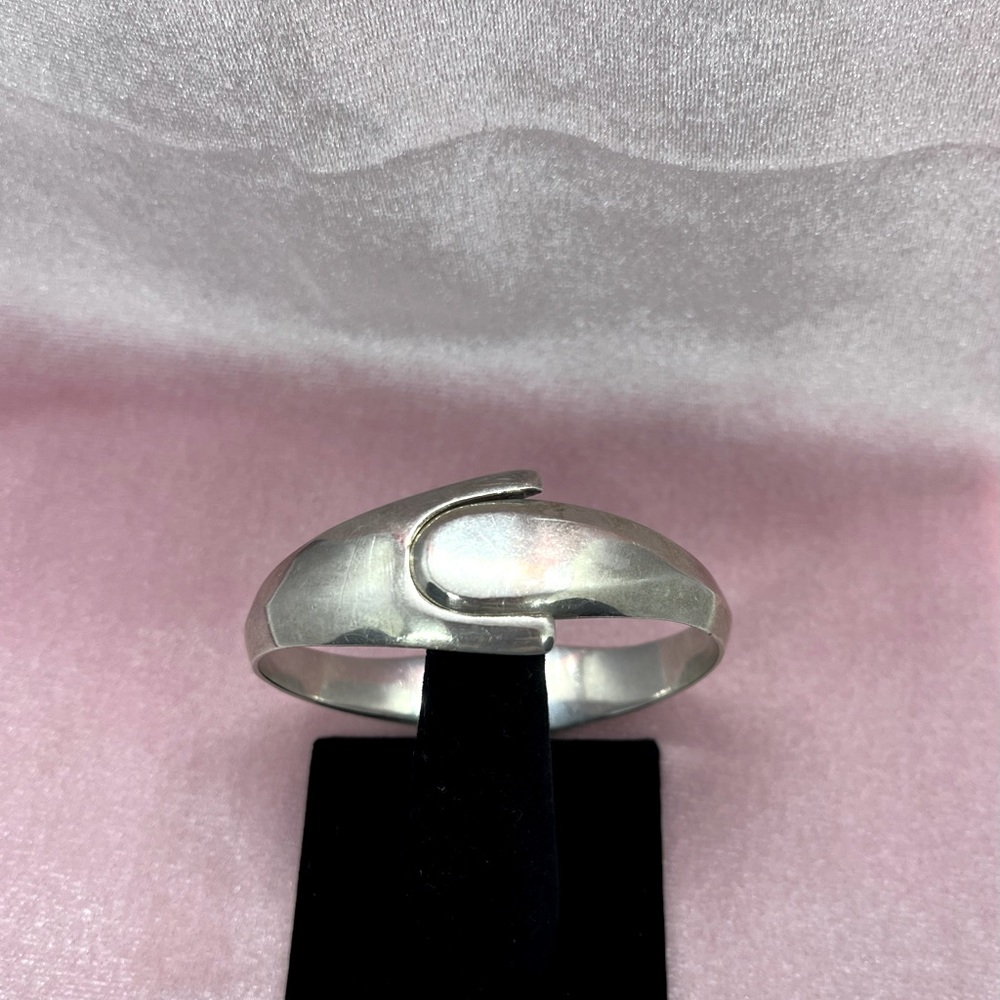 Minimalist Solid Silver Bangle Bracelet - image 1